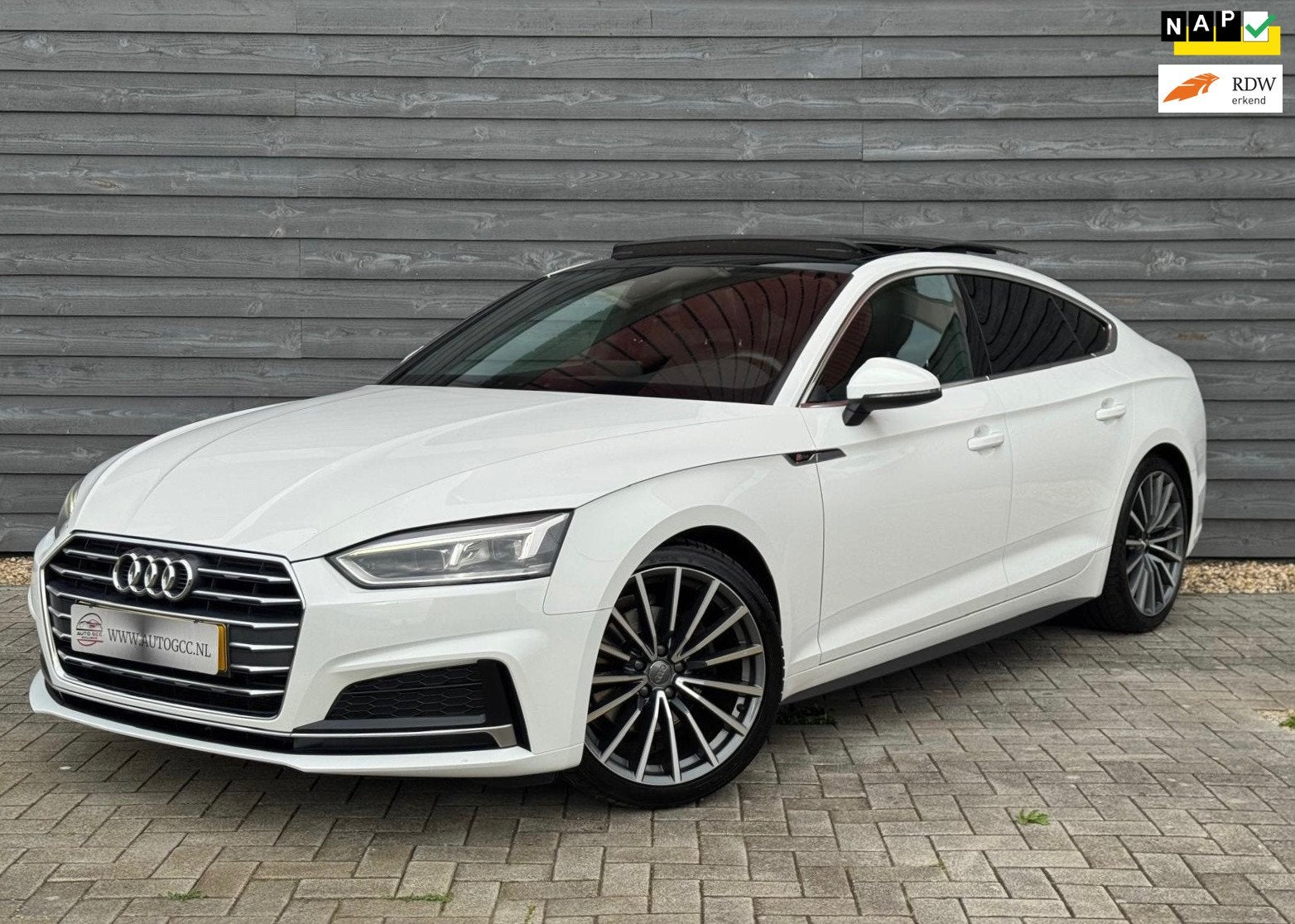 Audi A5 Sportback 1.4 TFSI SPORT 3X S-LINE EDITION PANO NAP, Auto's, Gebruikt, 4 cilinders, 150 pk, Wit