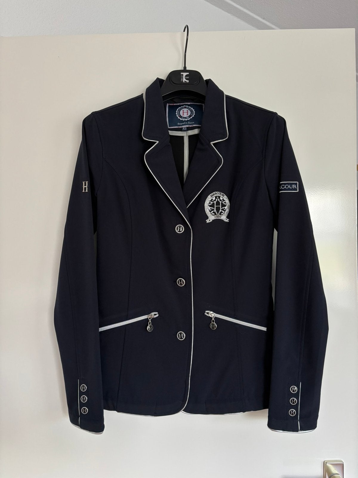 Harcour wedstrijdjasje dressuur te koop, Dressuur, Ophalen of Verzenden, Zo goed als nieuw, Dames