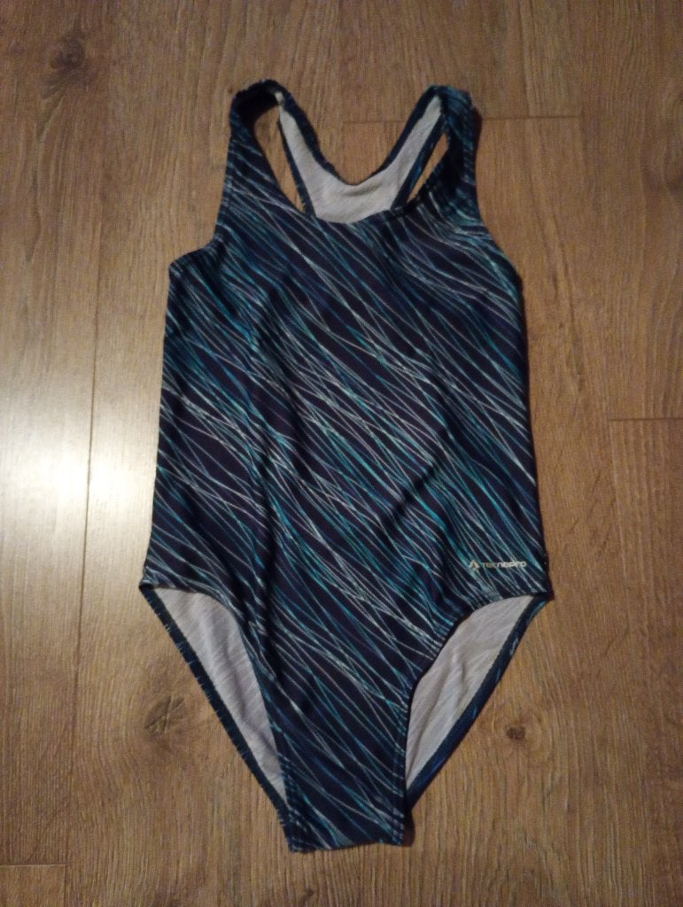 Mooi blauw gestreept badpak mt 134/140, Kinderen en Baby's, Kinderkleding | Kinder-zwemkleding, Tecnopro, Meisje, Badpak, Ophalen of Verzenden