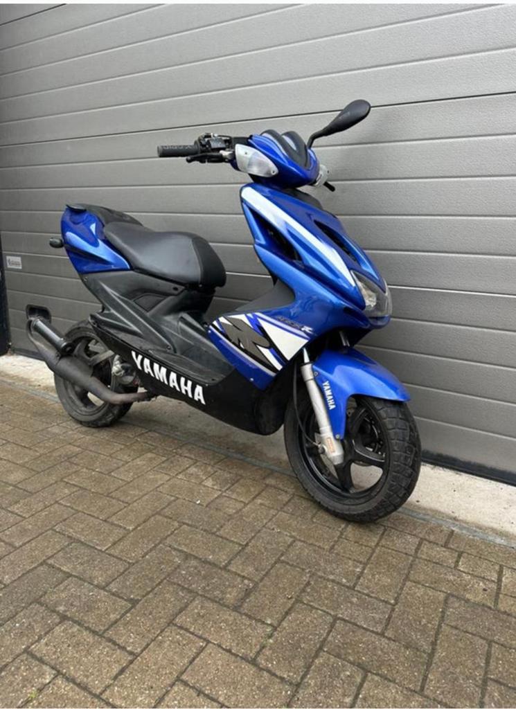 Gezocht yamaha aerox, Ophalen of Verzenden, Zo goed als nieuw, Benzine, Aerox