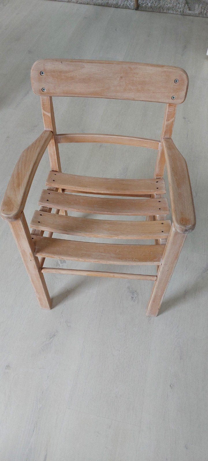 Houten kinderstoeltje, Ophalen, Zo goed als nieuw, Stoel(en)