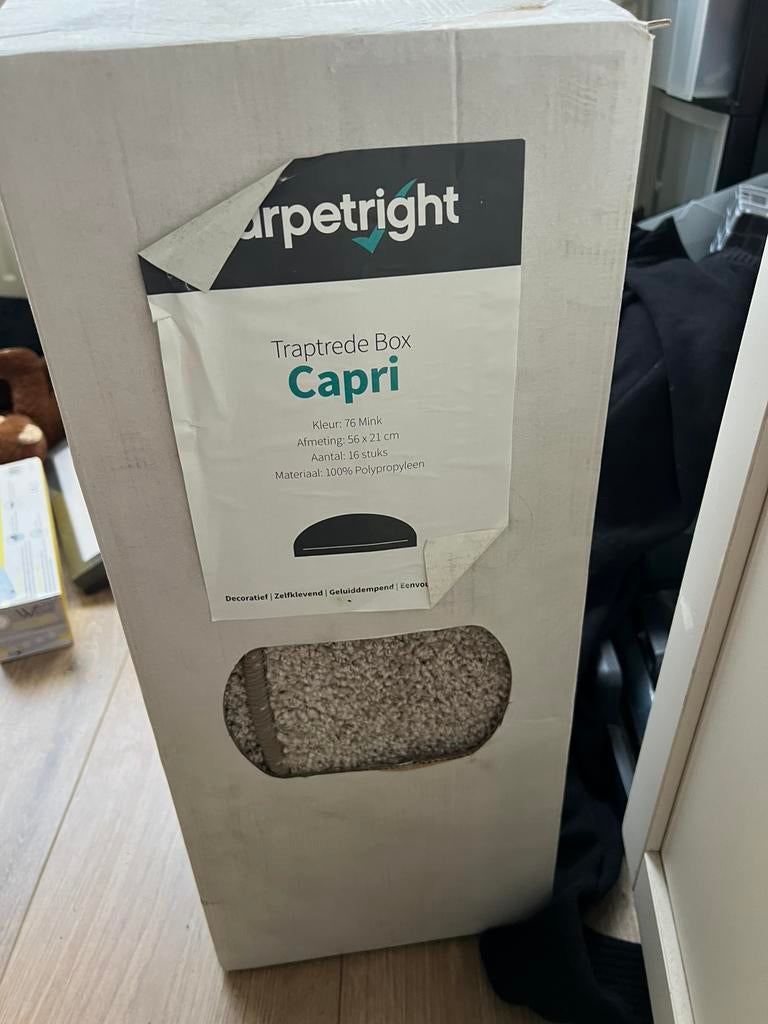 NIEUW IN DOOS! trapmatten hoogpolig taupe/beige, Huis en Inrichting, Beige, Nieuw, Minder dan 10 m², Tapijt
