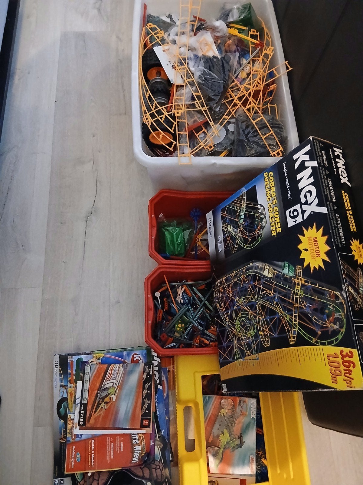 Partij Knex, Ophalen