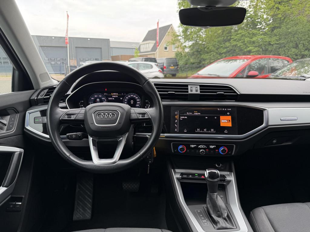Audi Q3 Sportback 45 TFSI e S Edition PHEV 267 pk Aut. Navi, Auto's, Stof, Gebruikt, Euro 6, Wit