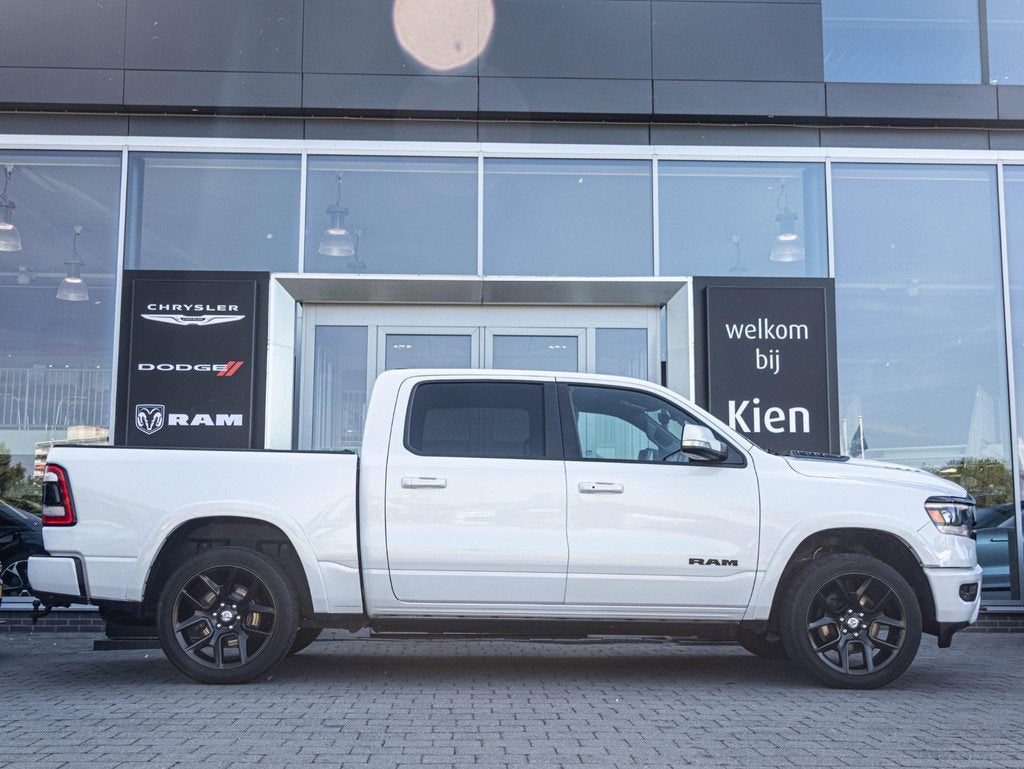 Dodge Ram 1500 5.7 V8 4x4 Crew Cab Sport Night edition | Ele, Auto's, Dodge, Automaat, 5654 cc, Wit, Leder