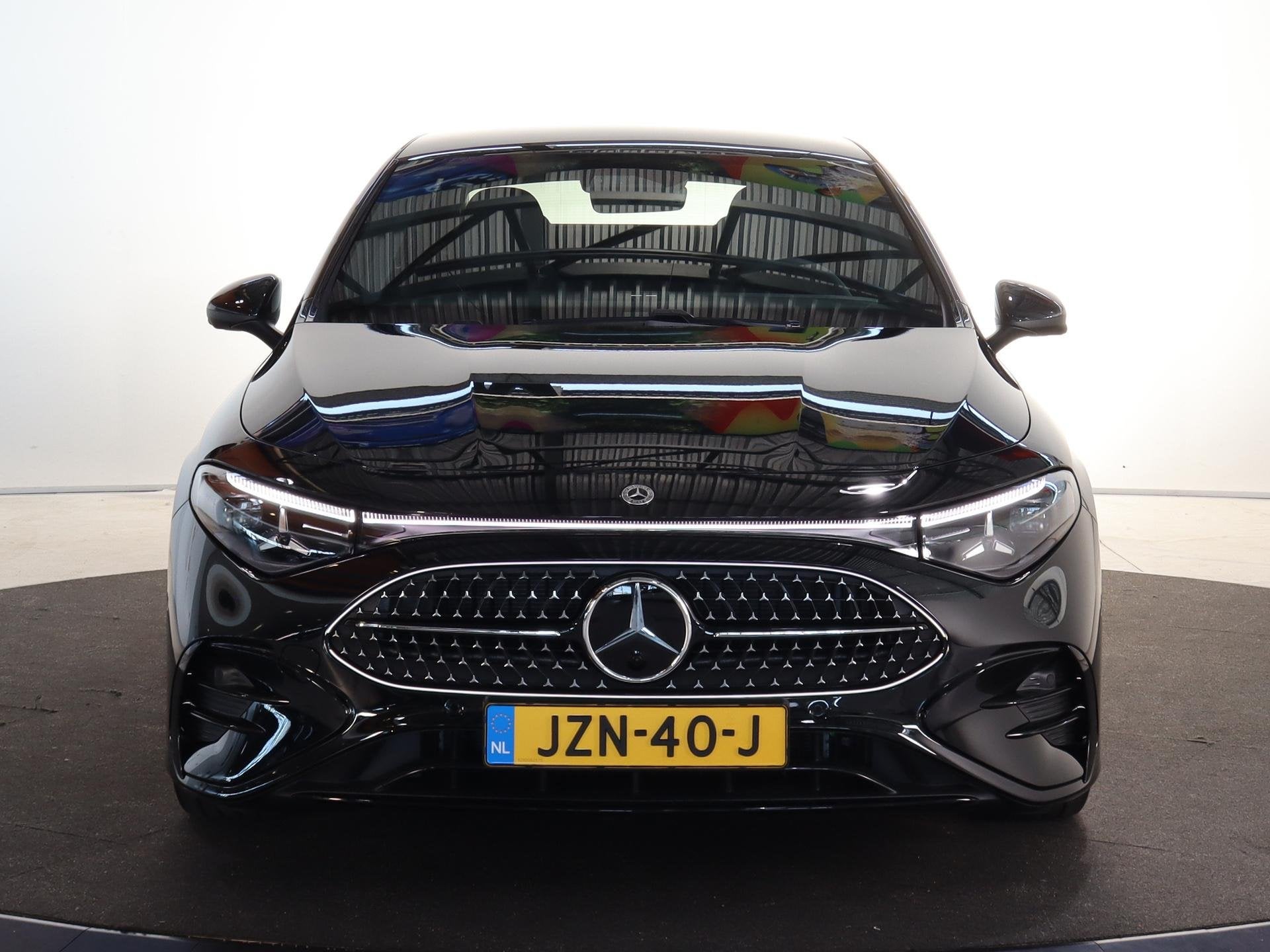 Mercedes-Benz CLA-Klasse 180 Business Solution AMG | Supersc, CLA, 136 pk, Gebruikt, Zwart