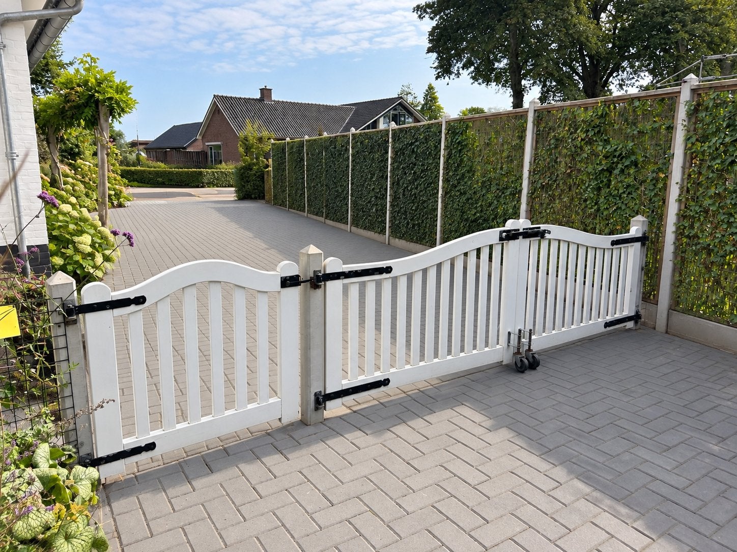 Wit Hardhouten Dubbele Poort en Looppoort, Met poort, Zo goed als nieuw, Hout, Spijlenhekwerk