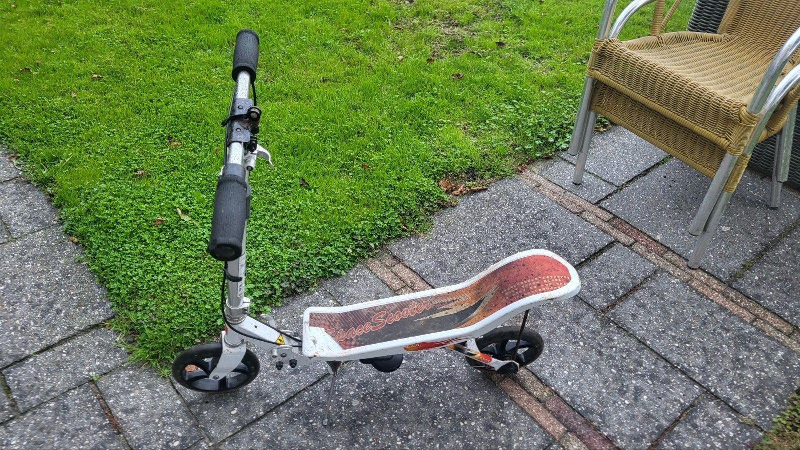 Space Scooter - Wit/Rood - Gebruikt, Fietsen en Brommers, Ophalen, Gebruikt, Gewone step, Space Scooter