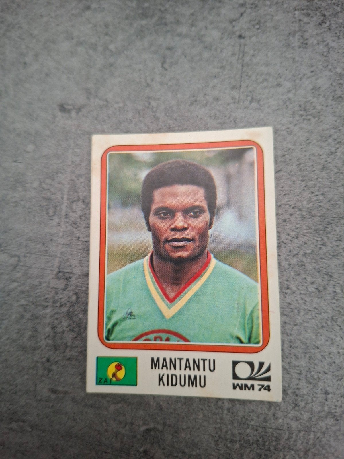 Panini sticker WK 74 München. Speler Mantantu Kidumu Zaire., Verzenden, Zo goed als nieuw, Sticker