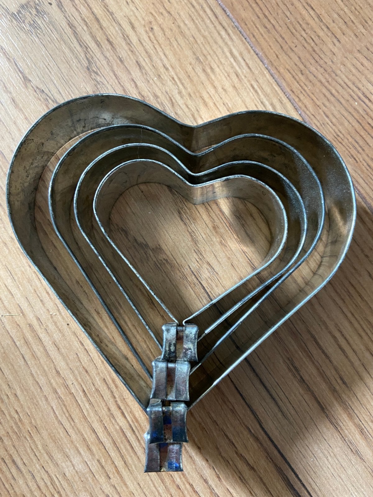 Borstplaat vormen oude metalen hartvorm bakkerij 4 stuks 5,-