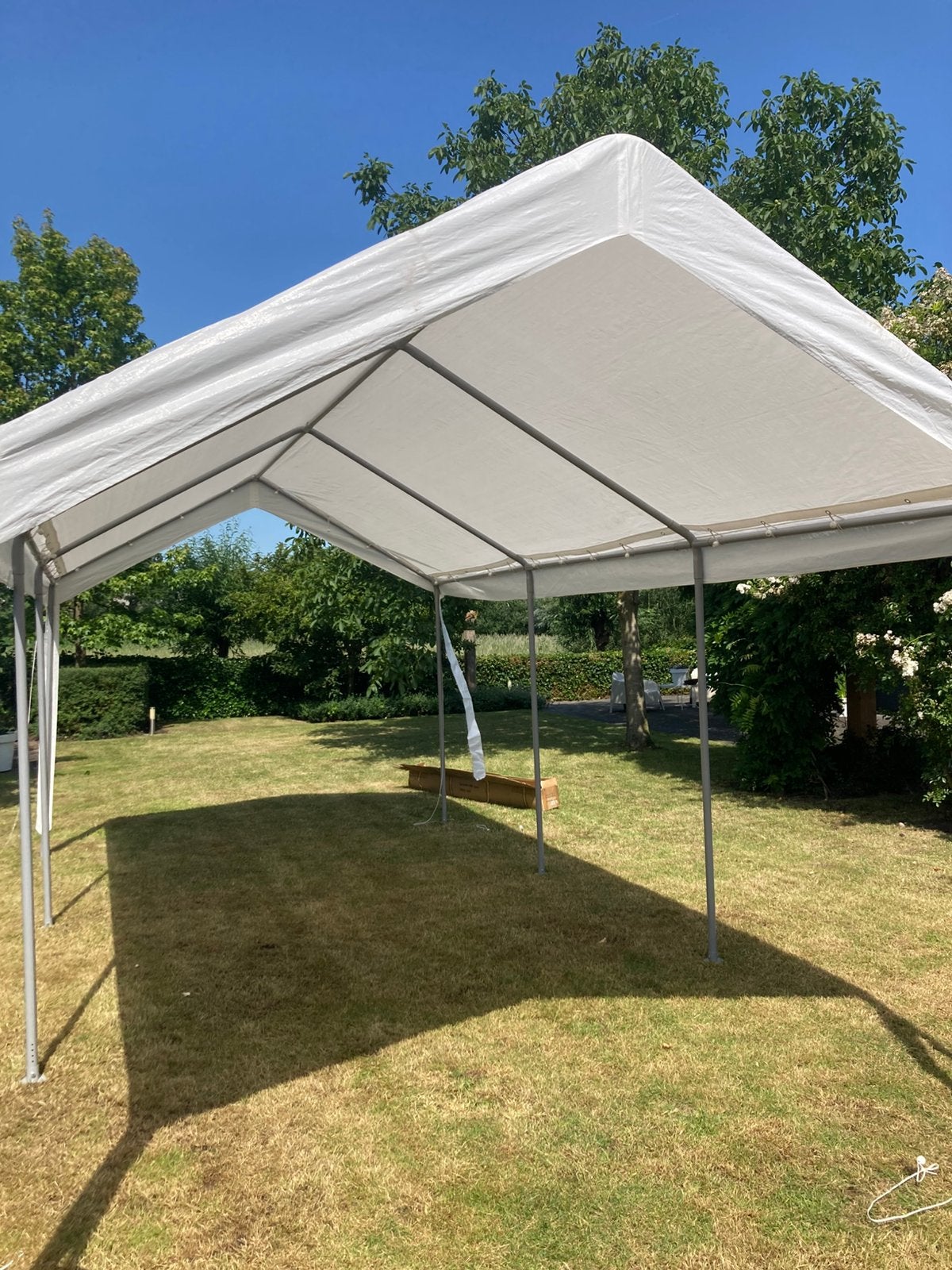 Als nieuwe partytent 6 x 3 meter: zeer degelijk, Ophalen, Zo goed als nieuw, Minder dan 5 meter