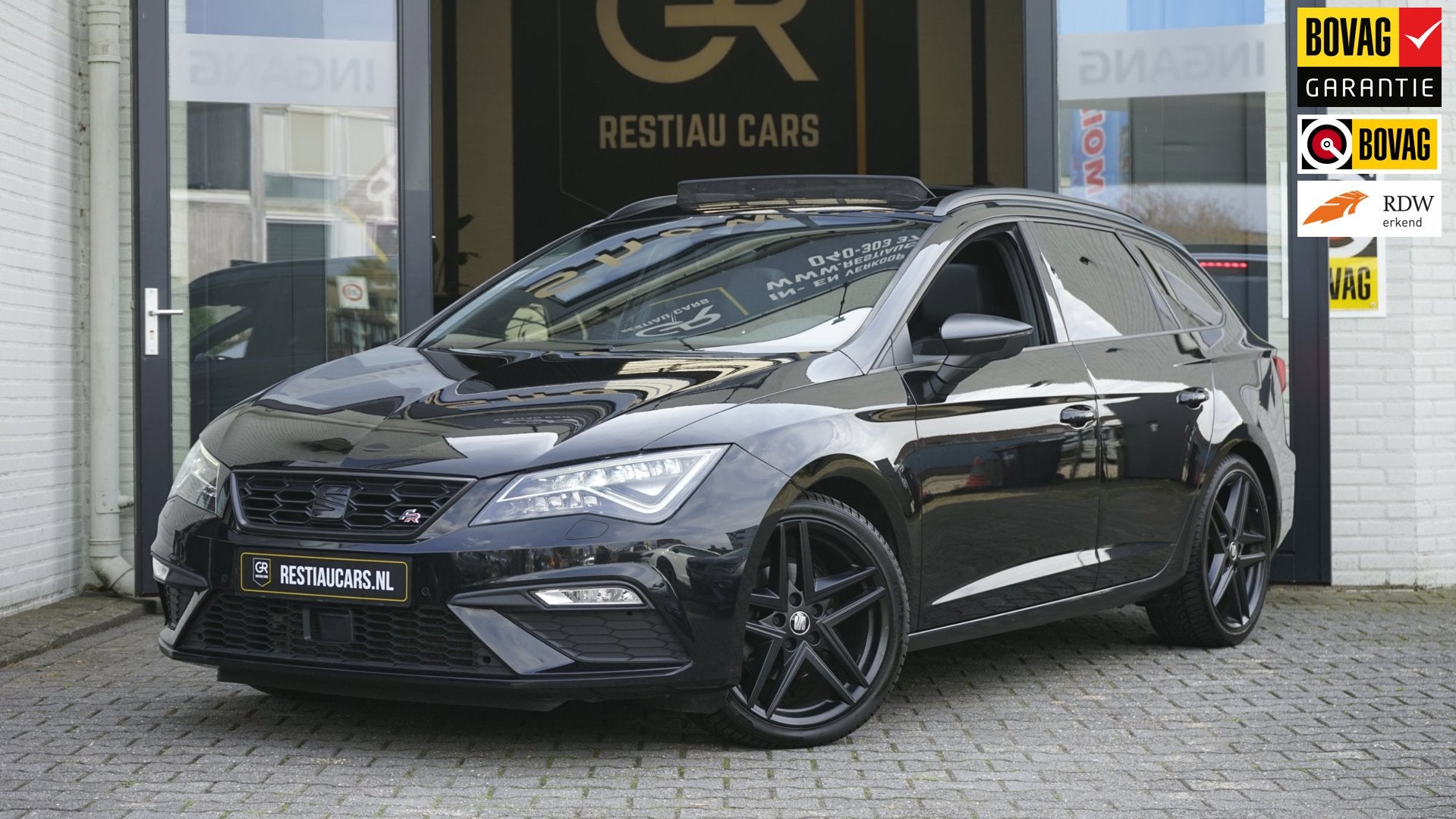 Seat Leon ST 1.5 TSI FR Ultimate Black Edition AUTOMAAT|ACC|, Auto's, Dealer onderhouden, Zwart, 4 cilinders, 150 pk