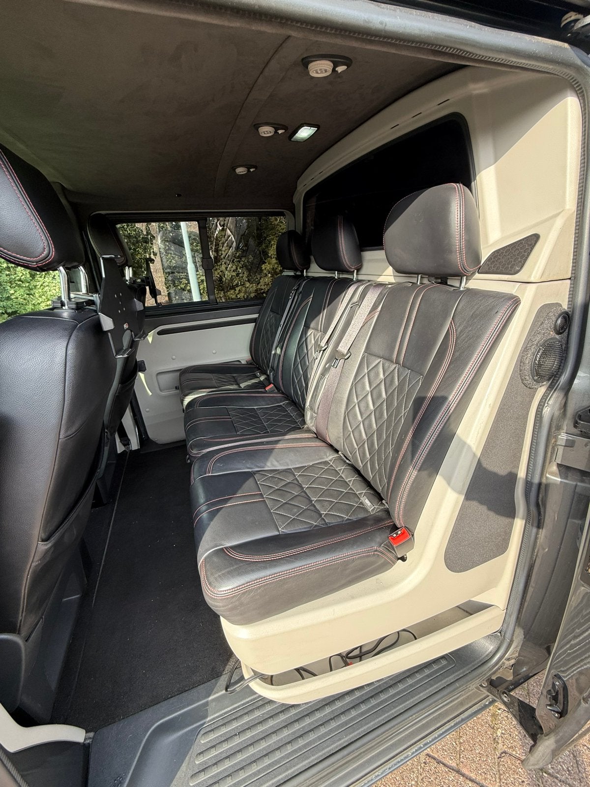 Foto 15 van VW Transporter T6 204PK 4Motion DSG Highline Leder