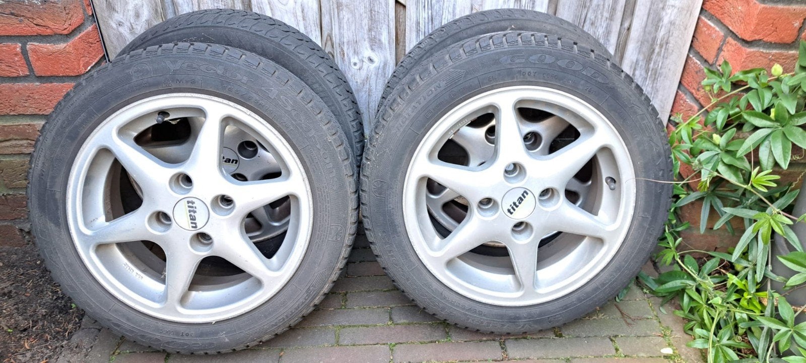 Aluminium velgen met winterbanden, Ophalen, 14 inch, Gebruikt, 155 mm