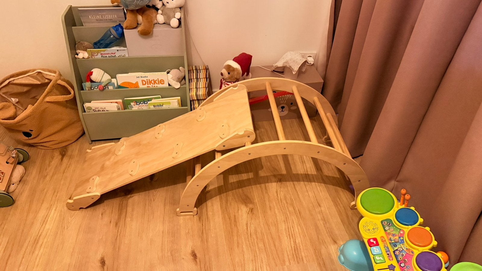 Houten Montessori klimrek / klimboog met glijbaan (3-delig), Ophalen, Zo goed als nieuw, Glijbaan