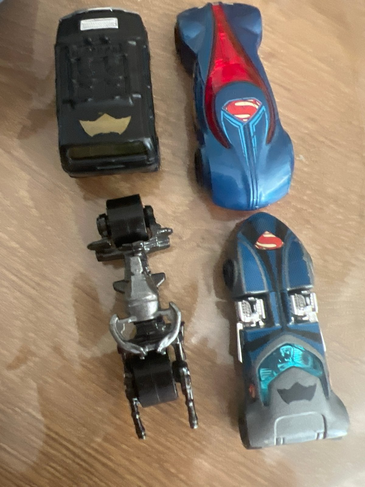 Set van 4 superhelden auto's in uitstekende conditie, Ophalen of Verzenden, Zo goed als nieuw