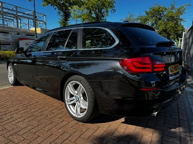BMW 5 Serie Touring 535i High Executive M-Edition Automaat Z, Auto's, BMW, Automaat, Euro 5, Achterwielaandrijving, Gebruikt