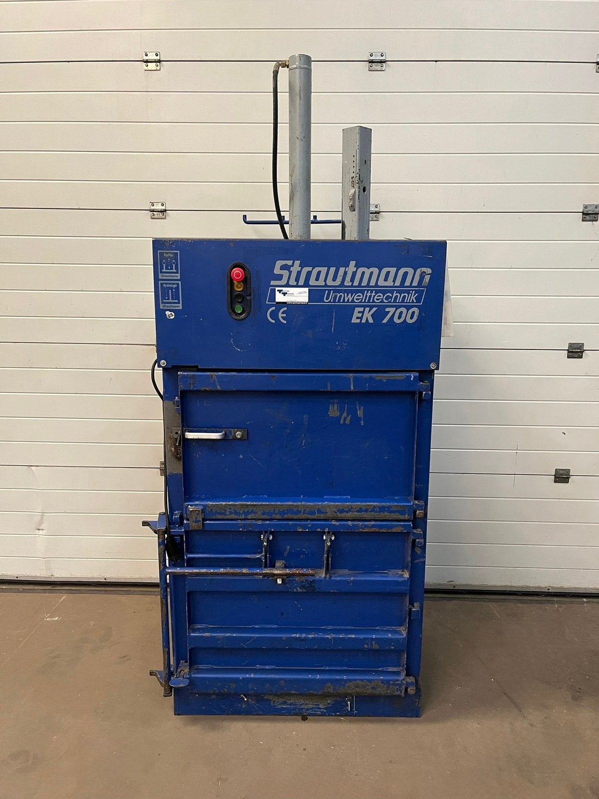 Papierpers kartonpers balenpers afvalpers foliepers recycle, Ophalen