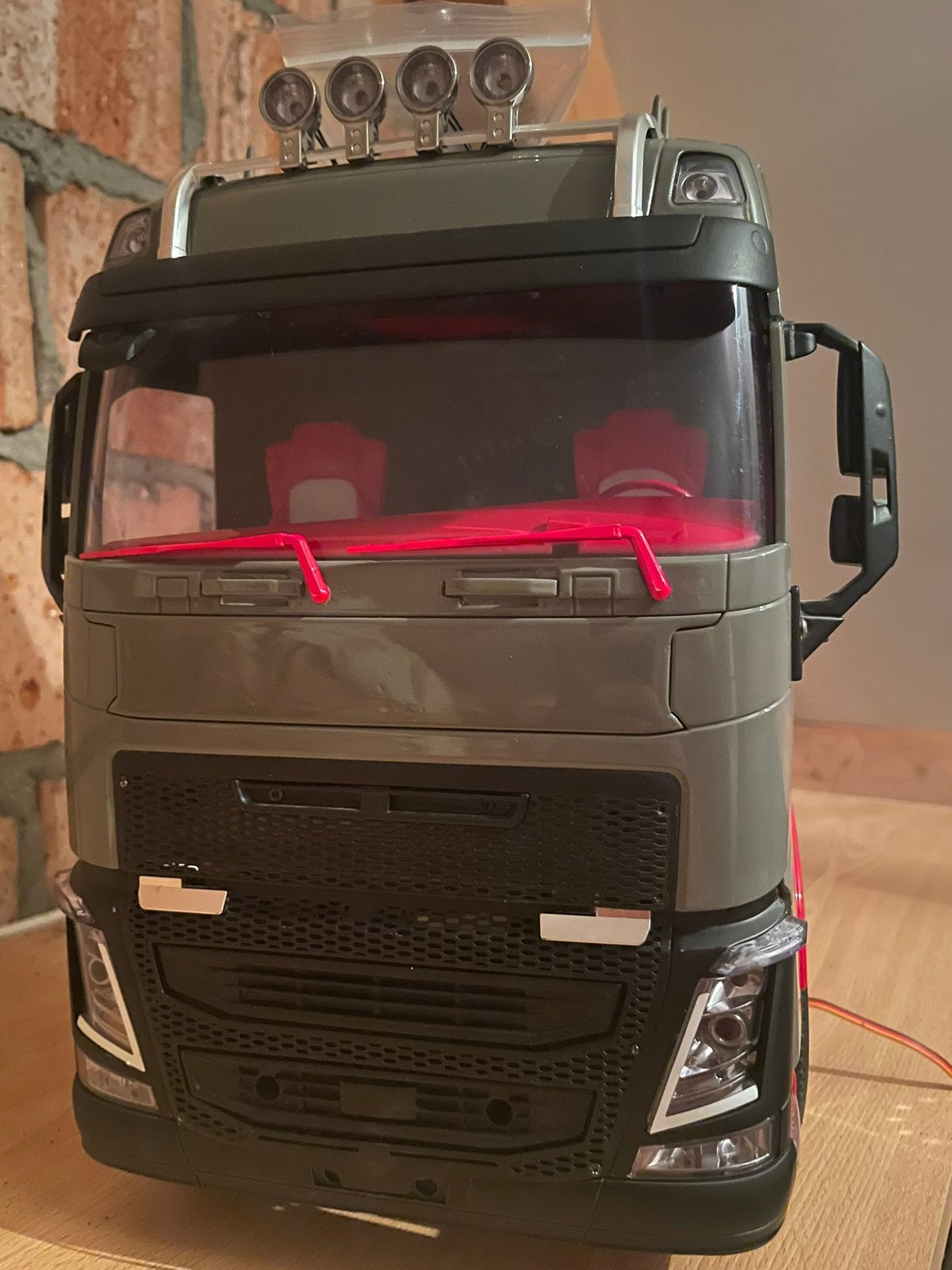 tamiya volvo cabine, Ophalen of Verzenden, Zo goed als nieuw