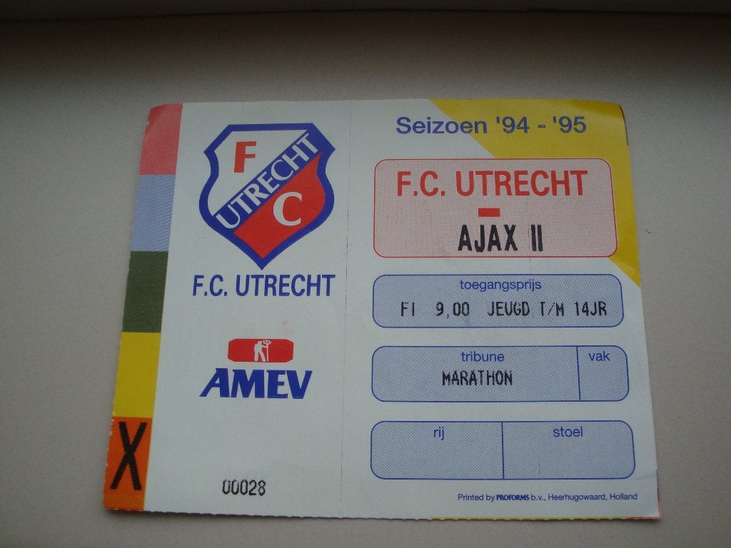 F.C. Utrecht - Ajax 2 voetbalkaartje seizoen 1994 / 1995 92., Verzenden, Gebruikt, F.C. Utrecht, Overige typen