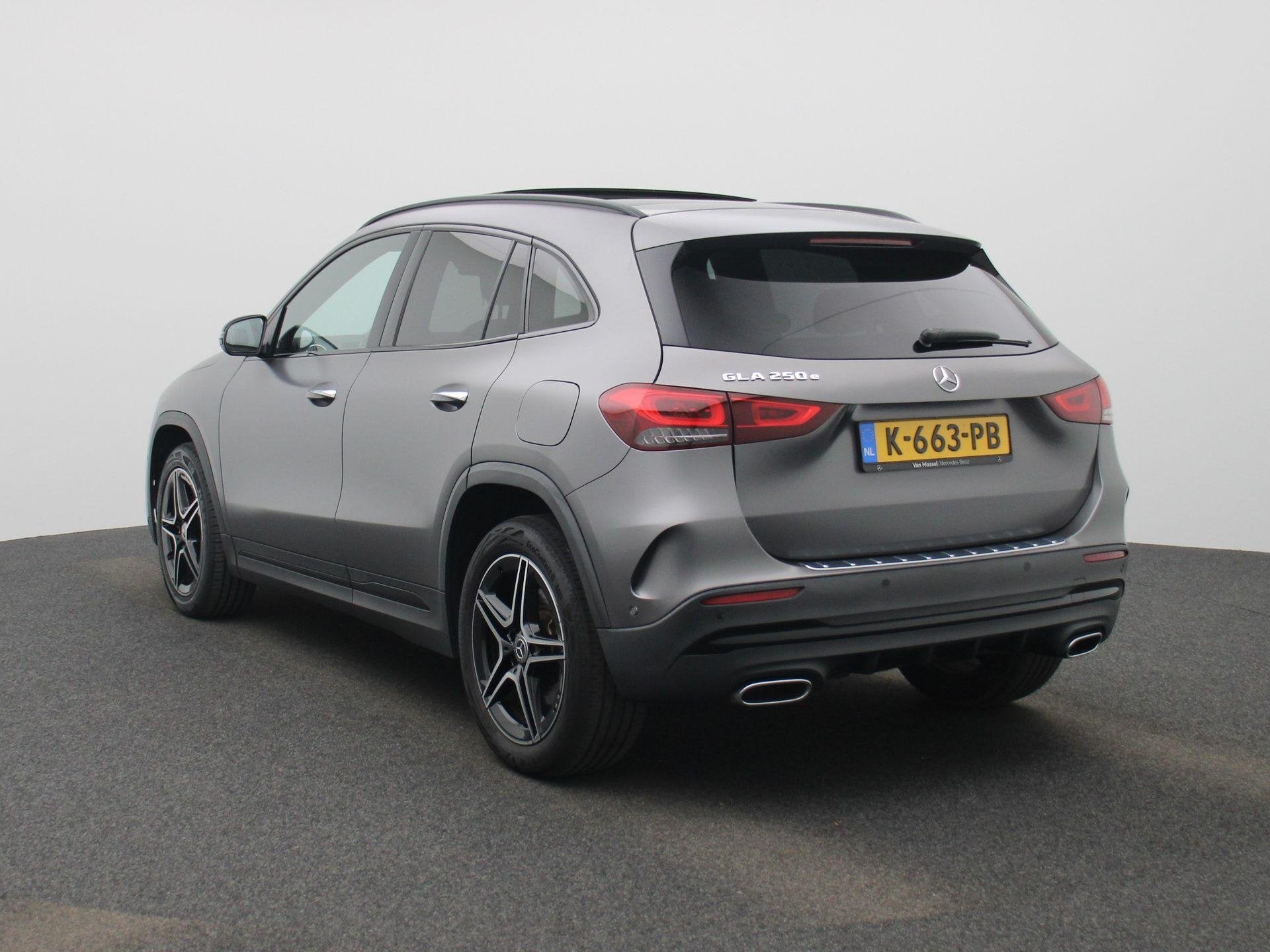Mercedes-Benz GLA-klasse 250 e Business Solution AMG Limited, Auto's, 12 maanden, Leder en Stof, Bedrijf, Hybride Elektrisch/Benzine
