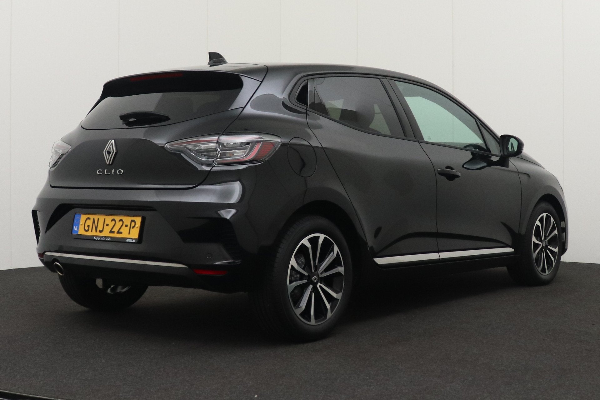 Renault Clio 1.0 TCe 90 GPF techno Camera Carplay Climate, Voorwielaandrijving, Dealer onderhouden, Gebruikt, Euro 6