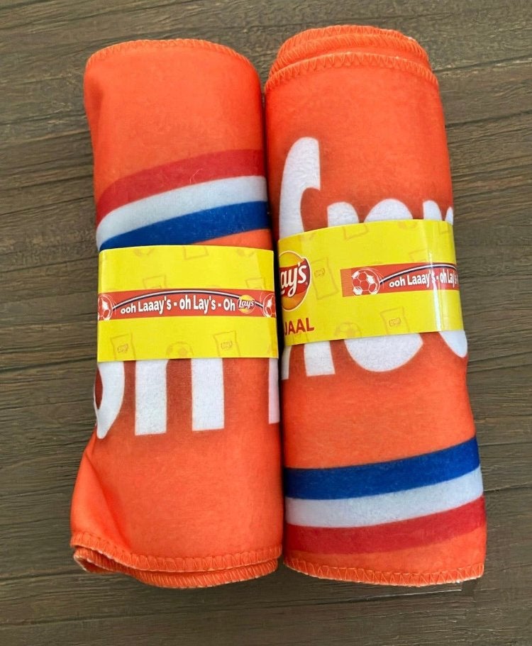 2 oranje sjaal om het WK aan te moedigen van Lay’s, Verzamelen, Ophalen of Verzenden, Nieuw, Overige binnenlandse clubs, Vaantje of Sjaal
