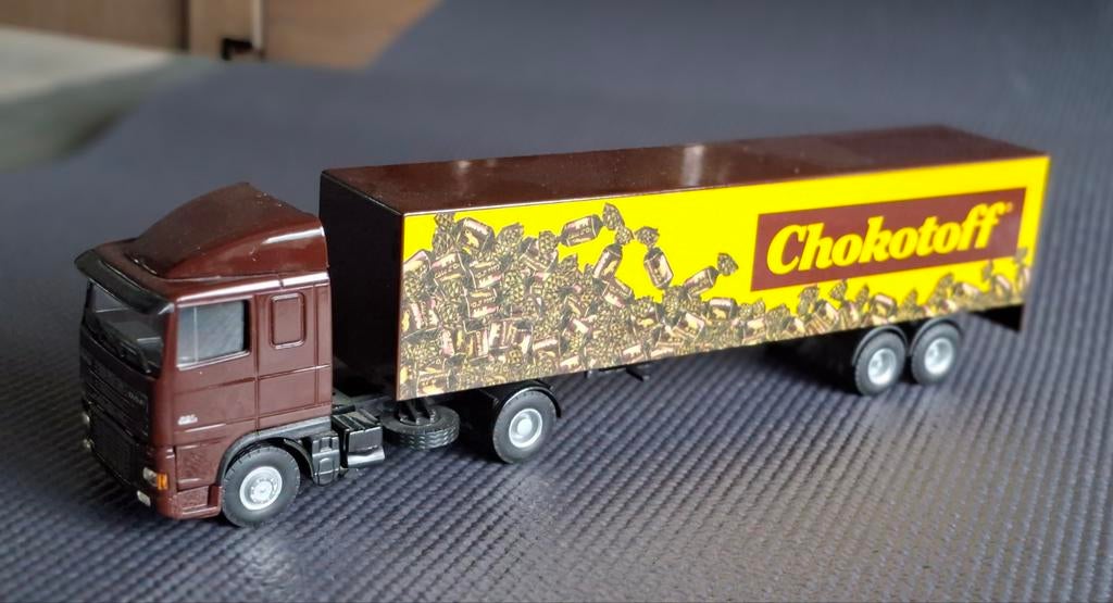 Mooie Daf truck met oplegger van Lion Cars, Hobby en Vrije tijd, Modelauto's | 1:50, Ophalen of Verzenden, Zo goed als nieuw, Bus of Vrachtwagen