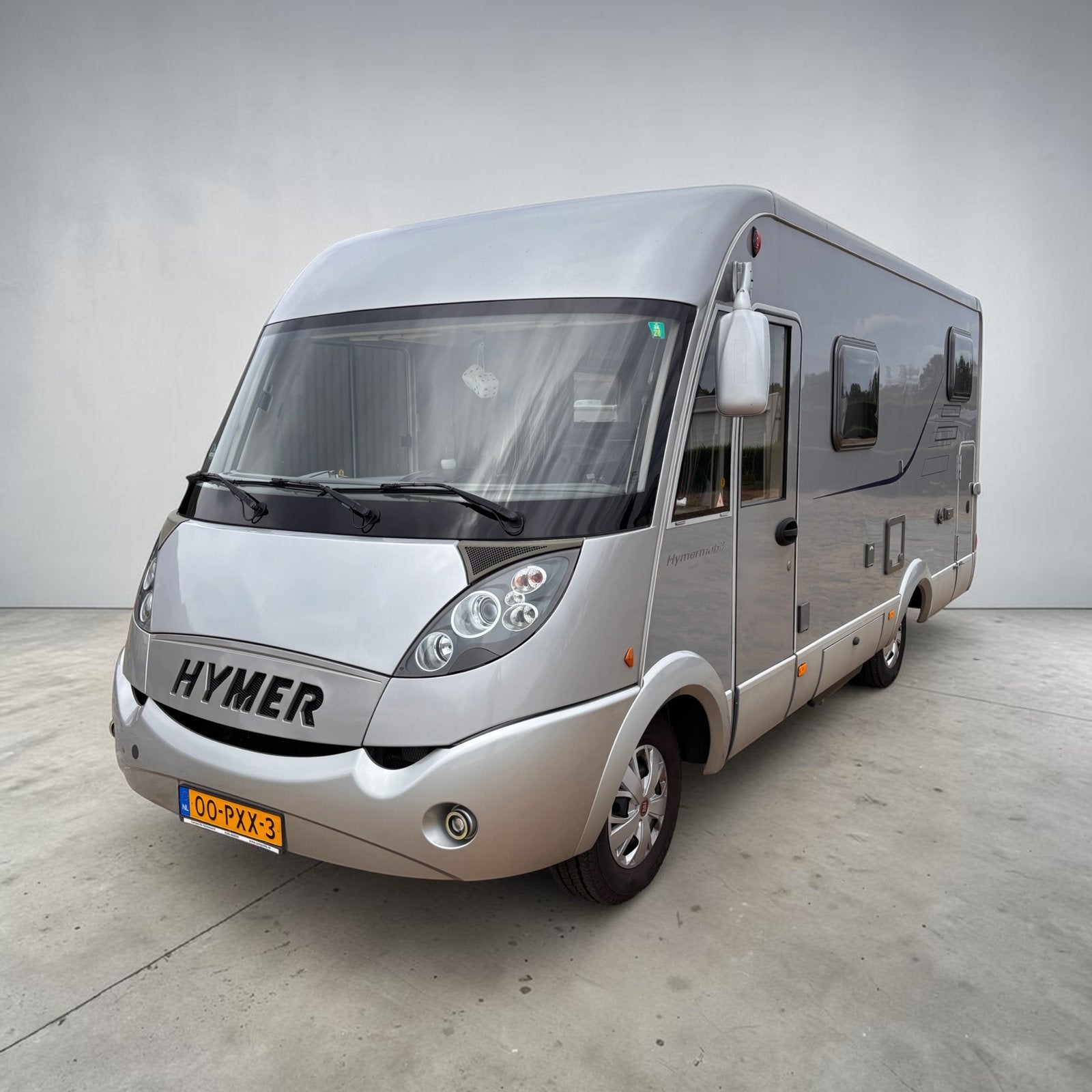 Hymer B 528 CL Integraal camper NL 2011 full options, Caravans en Kamperen, Campers, Integraal, Ringverwarming, Fiat, 6 tot 7 meter