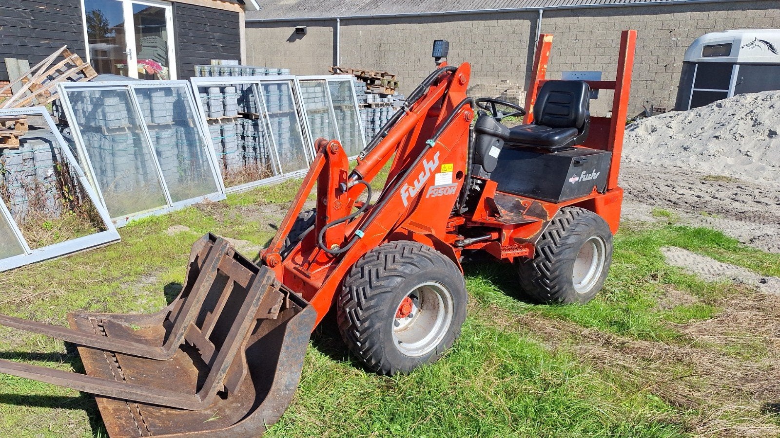 Fuchs F950H shovel, Ophalen, Wiellader of Shovel