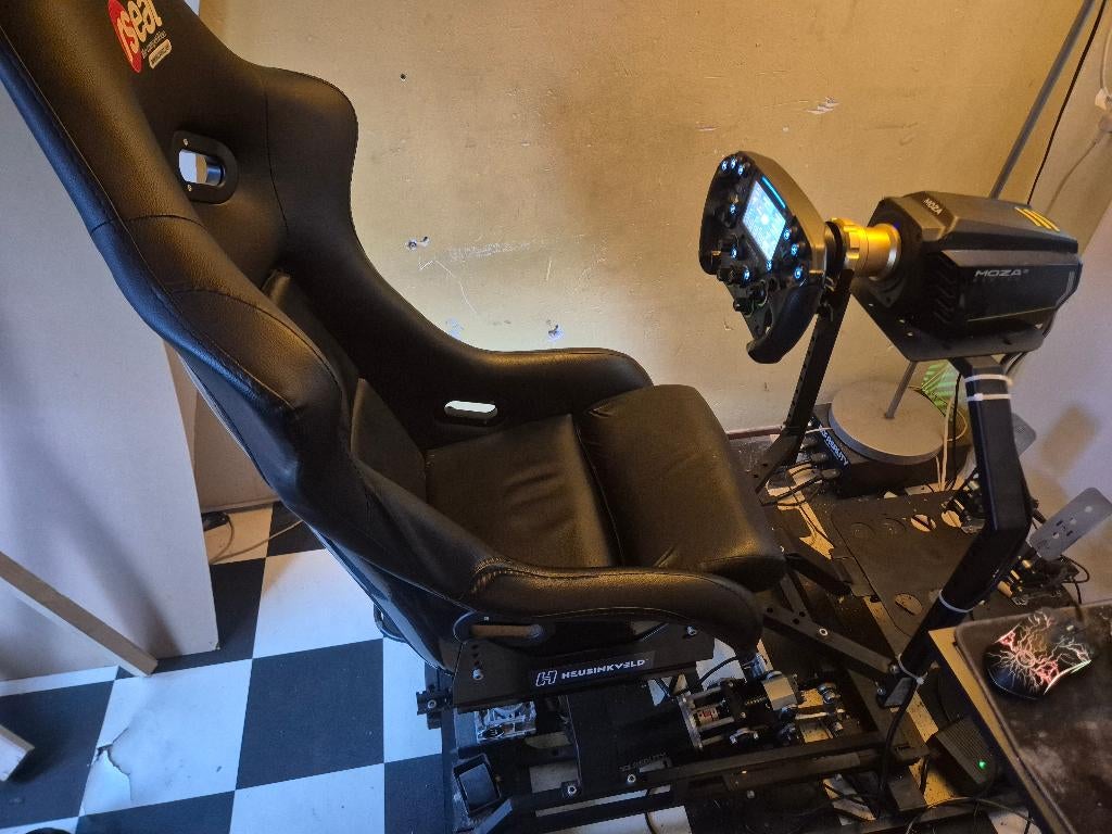 Fullmotion sim rig, Spelcomputers en Games, Ophalen, Gebruikt, 1 speler, Vanaf 12 jaar