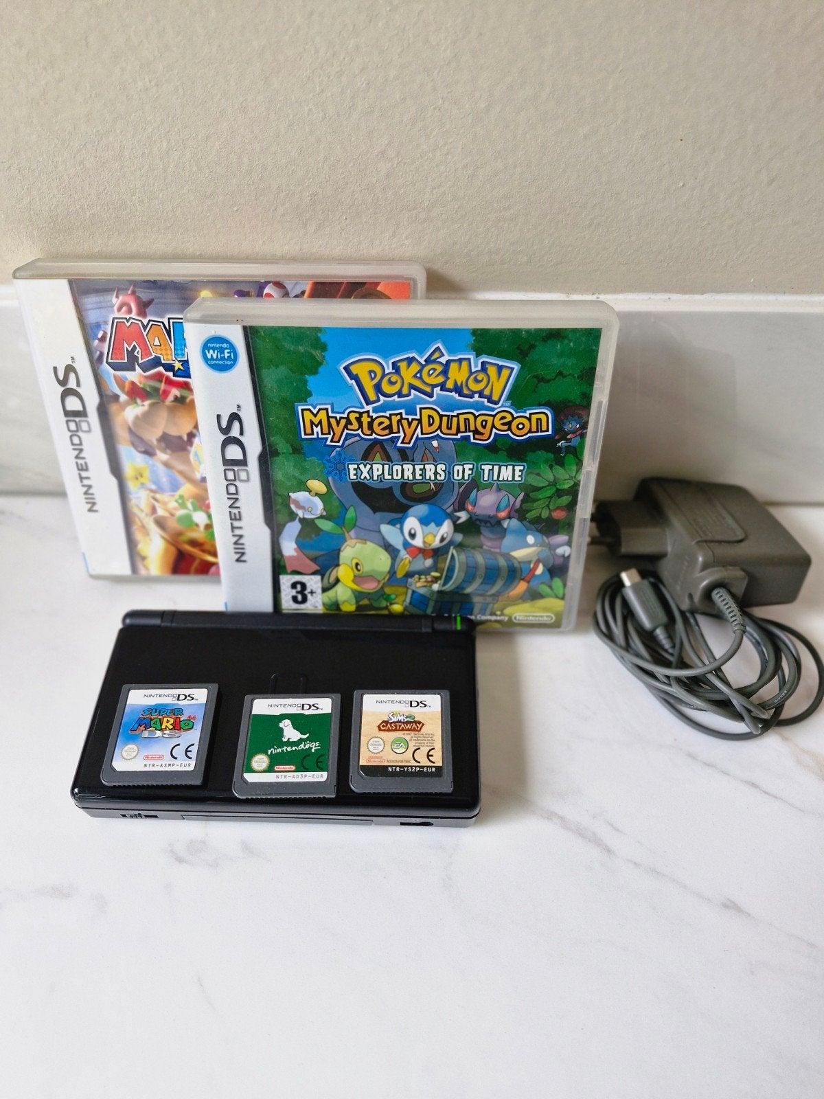 Nintendo DS Lite Zwart - Zeer Goede Staat + Spellen, Spelcomputers en Games, Met games, Zwart, Ophalen of Verzenden, Zo goed als nieuw
