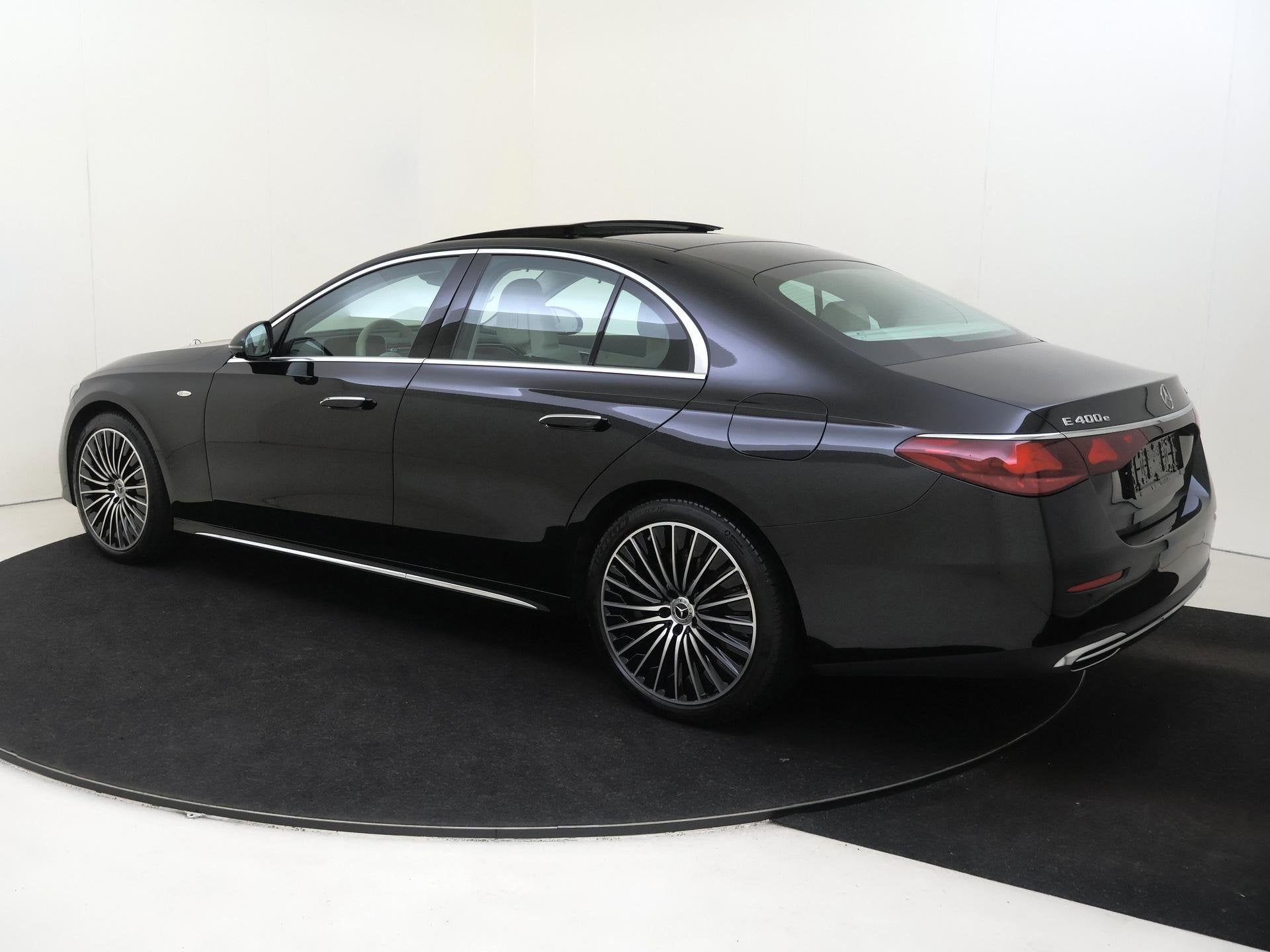 Mercedes-Benz E-klasse 400 e 4MATIC Exclusive Line Premium P, Auto's, Mercedes-Benz, Automaat, Gebruikt, 4 cilinders, 252 pk