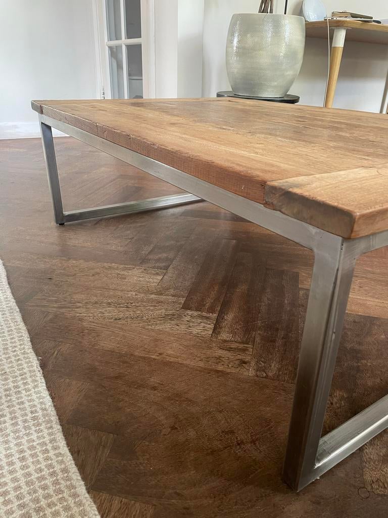 Eikenhouten salontafel met stalen onderstel, Huis en Inrichting, Tafels | Salontafels, Ophalen, Gebruikt, 100 tot 150 cm, Eikenhout