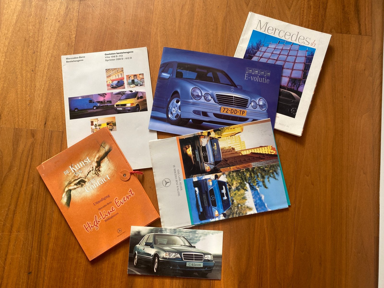 Mercedes Benz brochures e.d., Ophalen of Verzenden