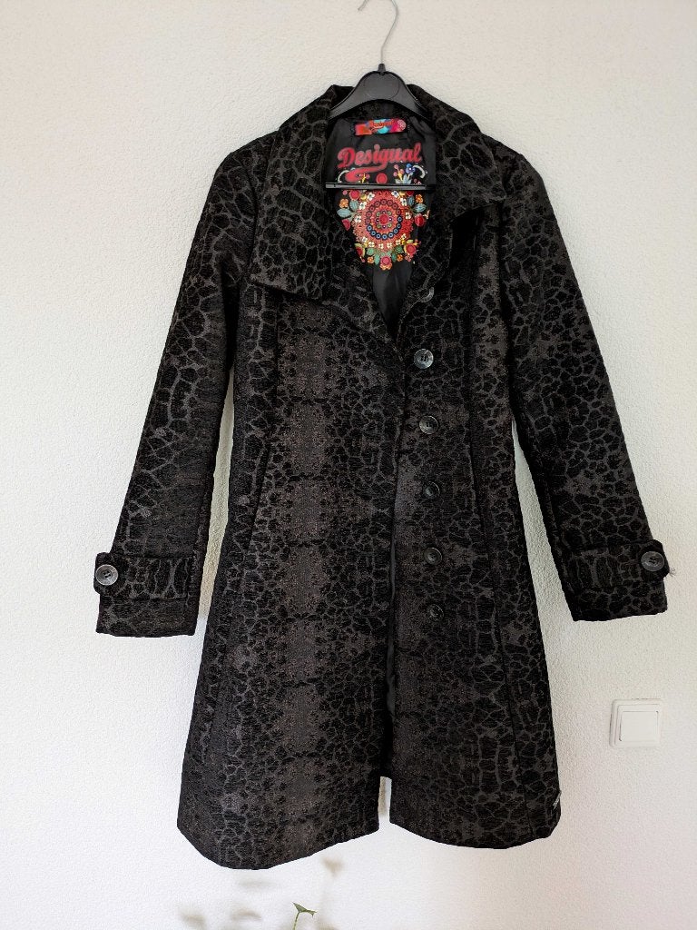 Winterjas, wintermantel van Desigual maat 38, puntgaaf!, Maat 38/40 (M), Zwart, Ophalen of Verzenden, Zo goed als nieuw