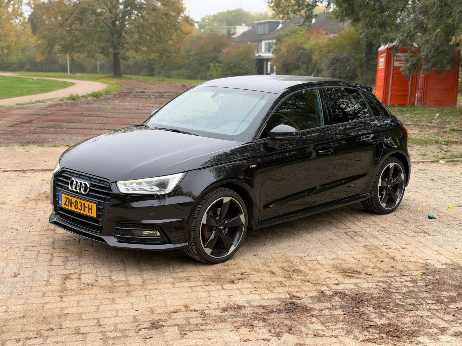 Audi A1 1.4 Tfsi Sportback Aut 3x S-line Lci Led Bose Stoelv, Auto's, 125 pk, A1, 4 cilinders, Leder en Stof