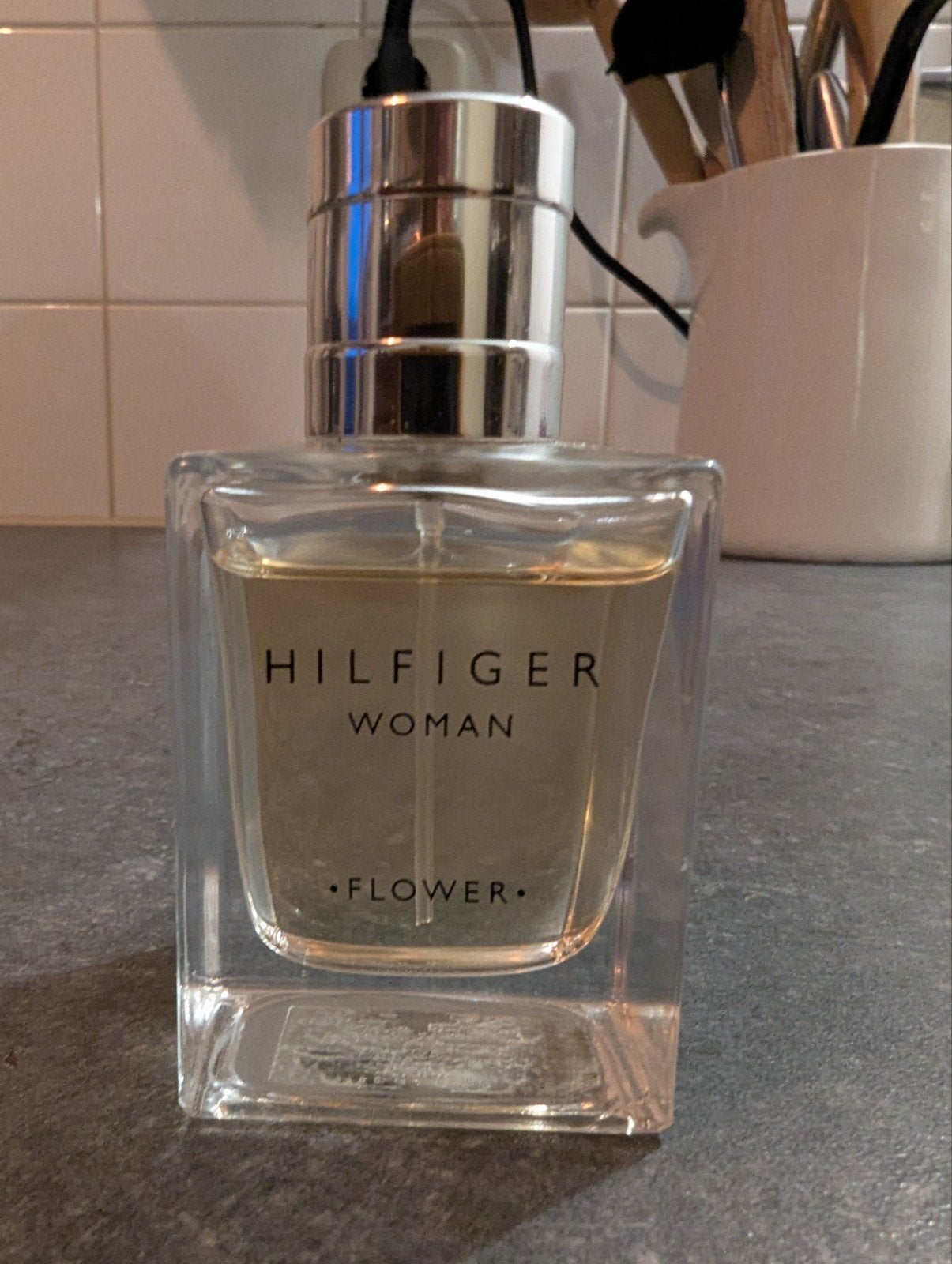 Tommy Hilfiger Flower Marigold  Eau Parfum 30ml ZELDZAAM, Sieraden, Tassen en Uiterlijk, Ophalen of Verzenden, Zo goed als nieuw
