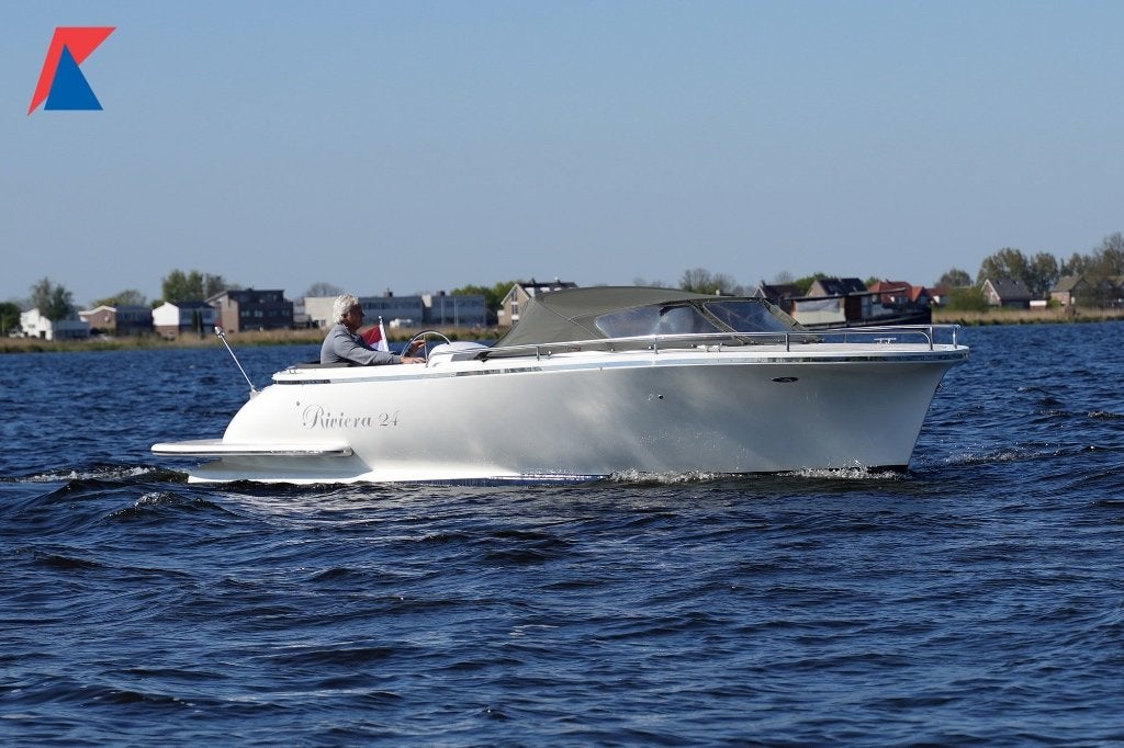 Sloep (type tendersloep) - Riviera 24, Ophalen, Gebruikt, Binnenboordmotor, 42 pk