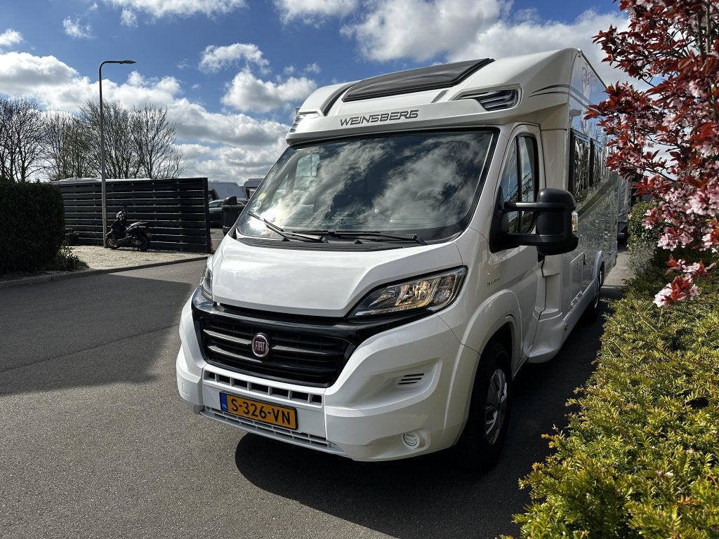 Weinsberg CaraLoft 700 ME Stalling beschikbaar, Weinsberg, Ringverwarming, Fiat, 7 tot 8 meter