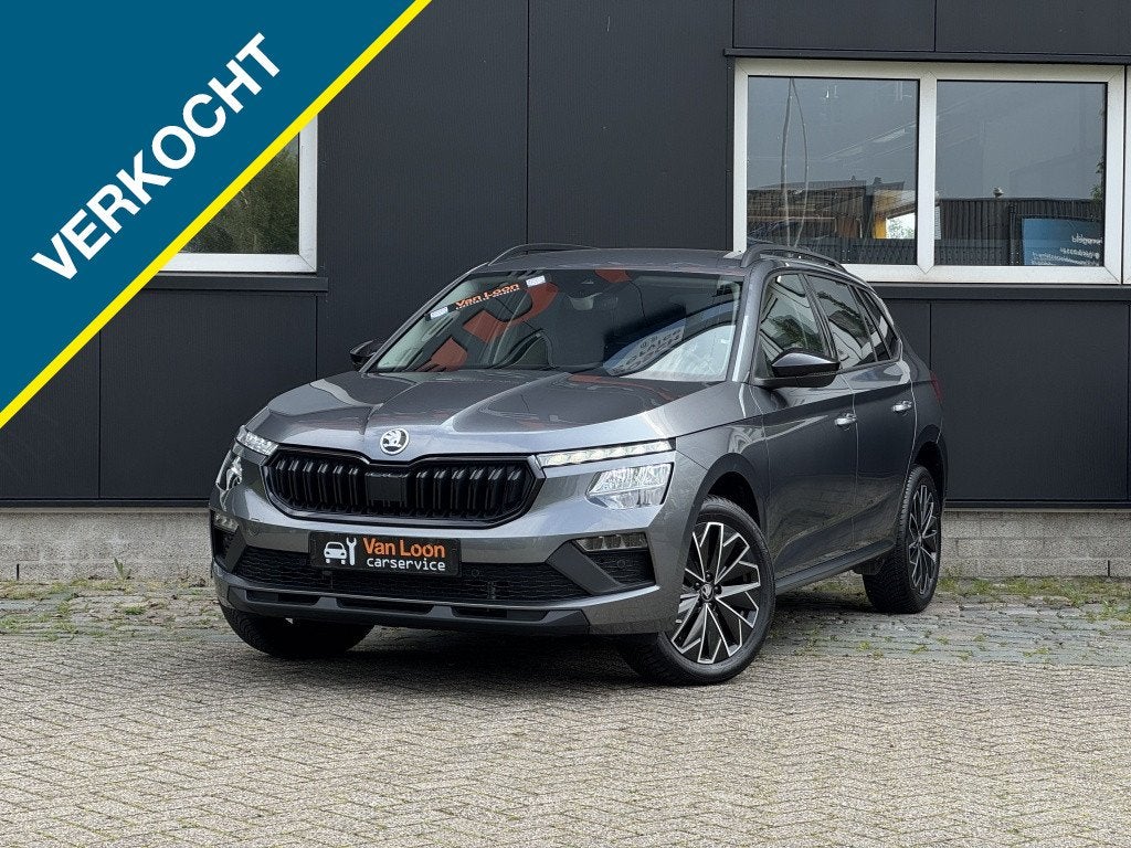 Skoda Kamiq 1.0TSI Bns. Ed/Stoelverw/Camera/Keyless entry/Fa, Auto's, Stof, Gebruikt, Euro 6, Handgeschakeld