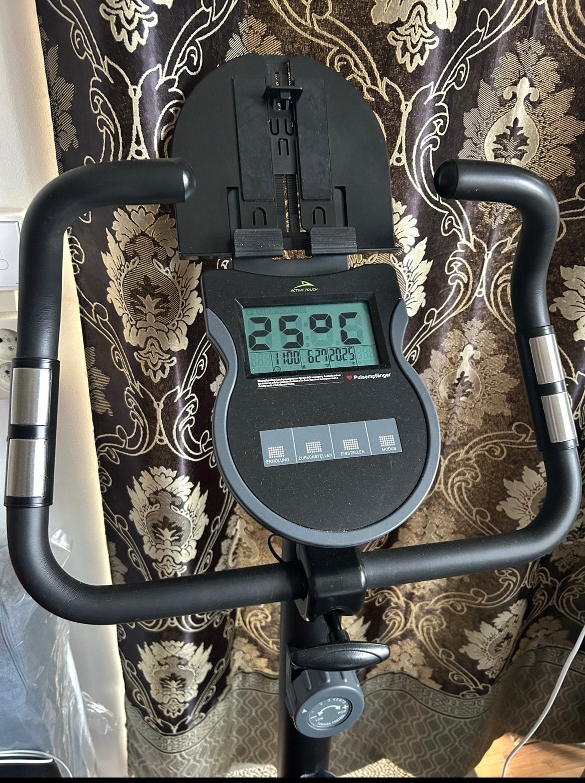 2 X Diverse Hometrainer( Z.G.A.N)100% goed werkende, Ophalen, Zo goed als nieuw, Metaal, Benen