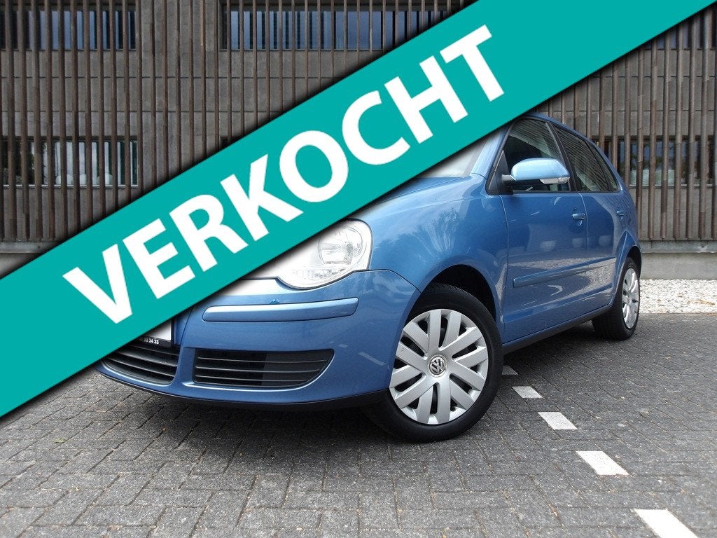 Volkswagen Polo 1.4-16V/AUTOMAAT/AIRCO/cruise/pdc/5dr/nw APK, Auto's, Stof, 4 cilinders, Blauw, Bedrijf