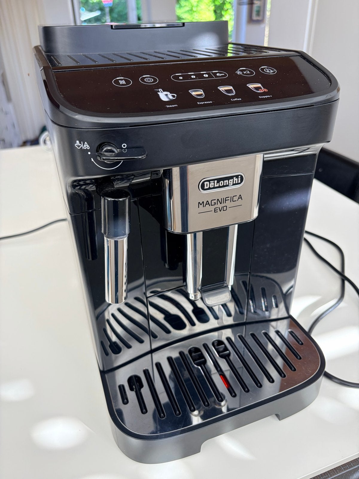 De'Longhi Magnifica Evo volautomatische espressomachine, Ophalen, Afneembaar waterreservoir, Espresso apparaat, Koffiebonen