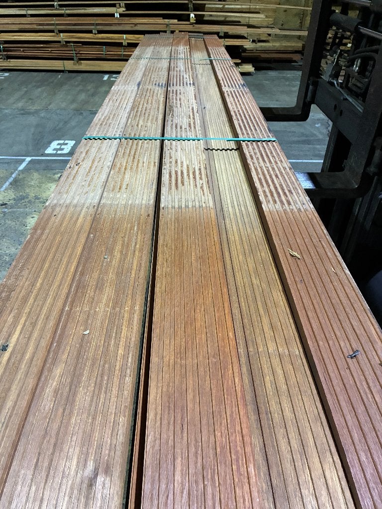 Angelim Vermelho hardhout balken vlonderplanken 34x138mm, Ophalen, Nieuw, Hout