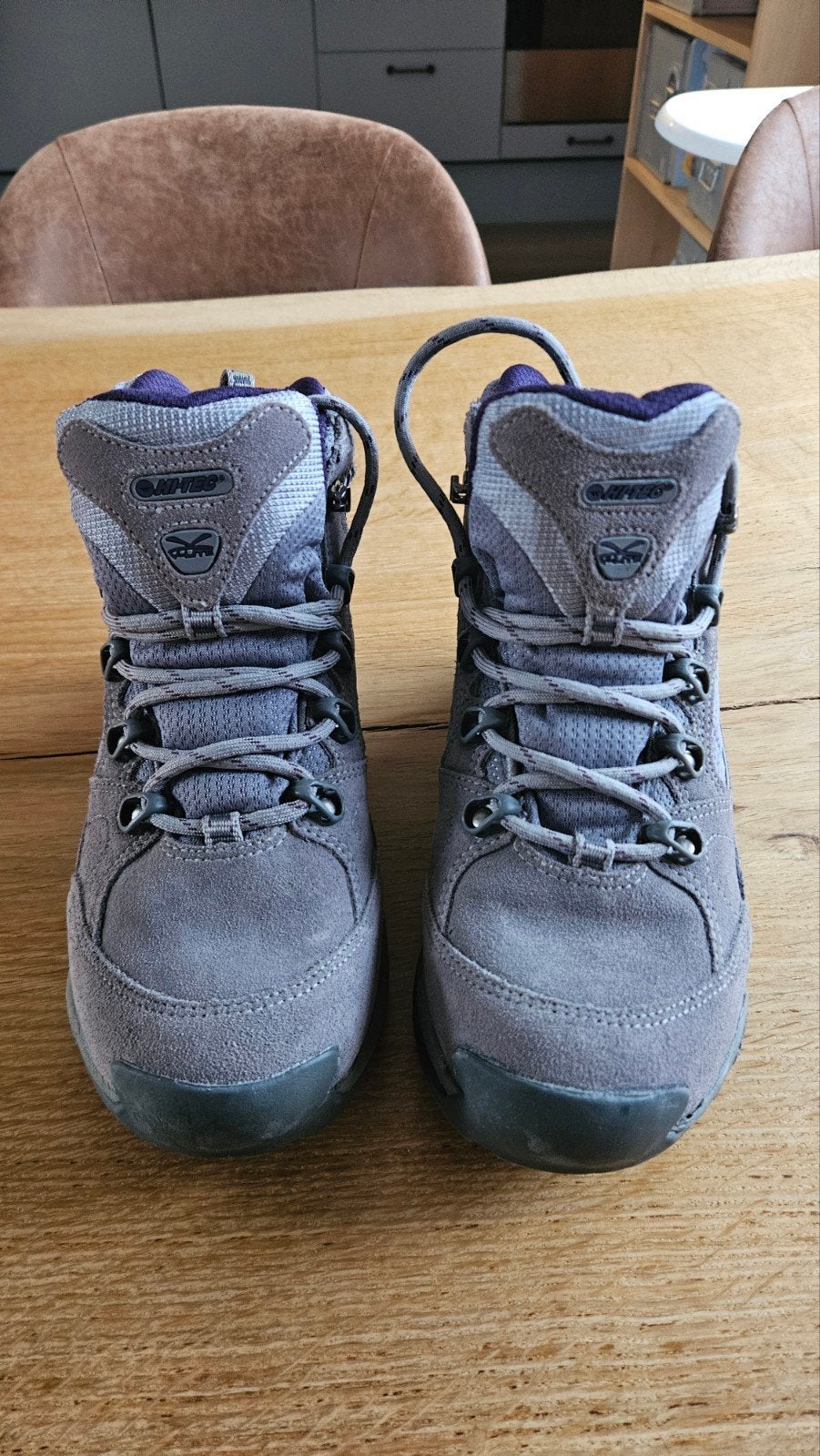 Hi-tech dames bergschoenen maat 39, Ophalen of Verzenden, Zo goed als nieuw, Schoenen