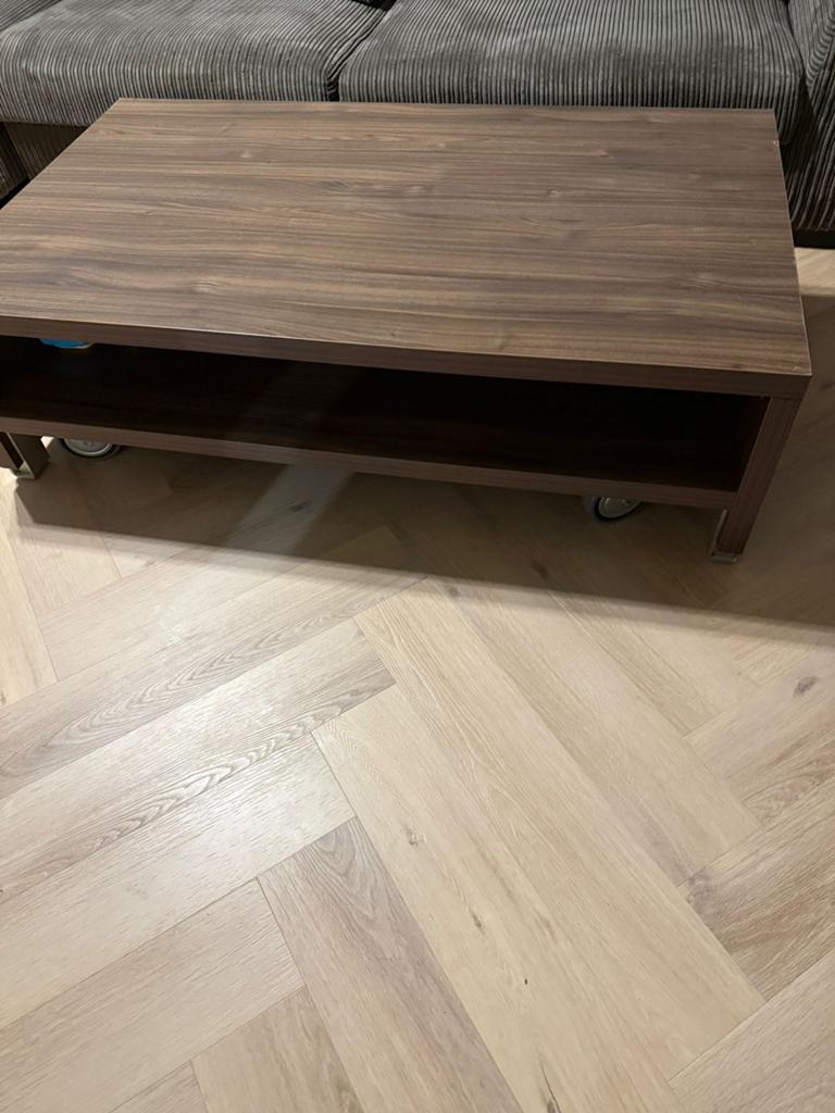 Mooie bruine salontafel te koop moet met spoed weg ‼️‼️, Ophalen, Zo goed als nieuw, Minder dan 50 cm, Rechthoekig