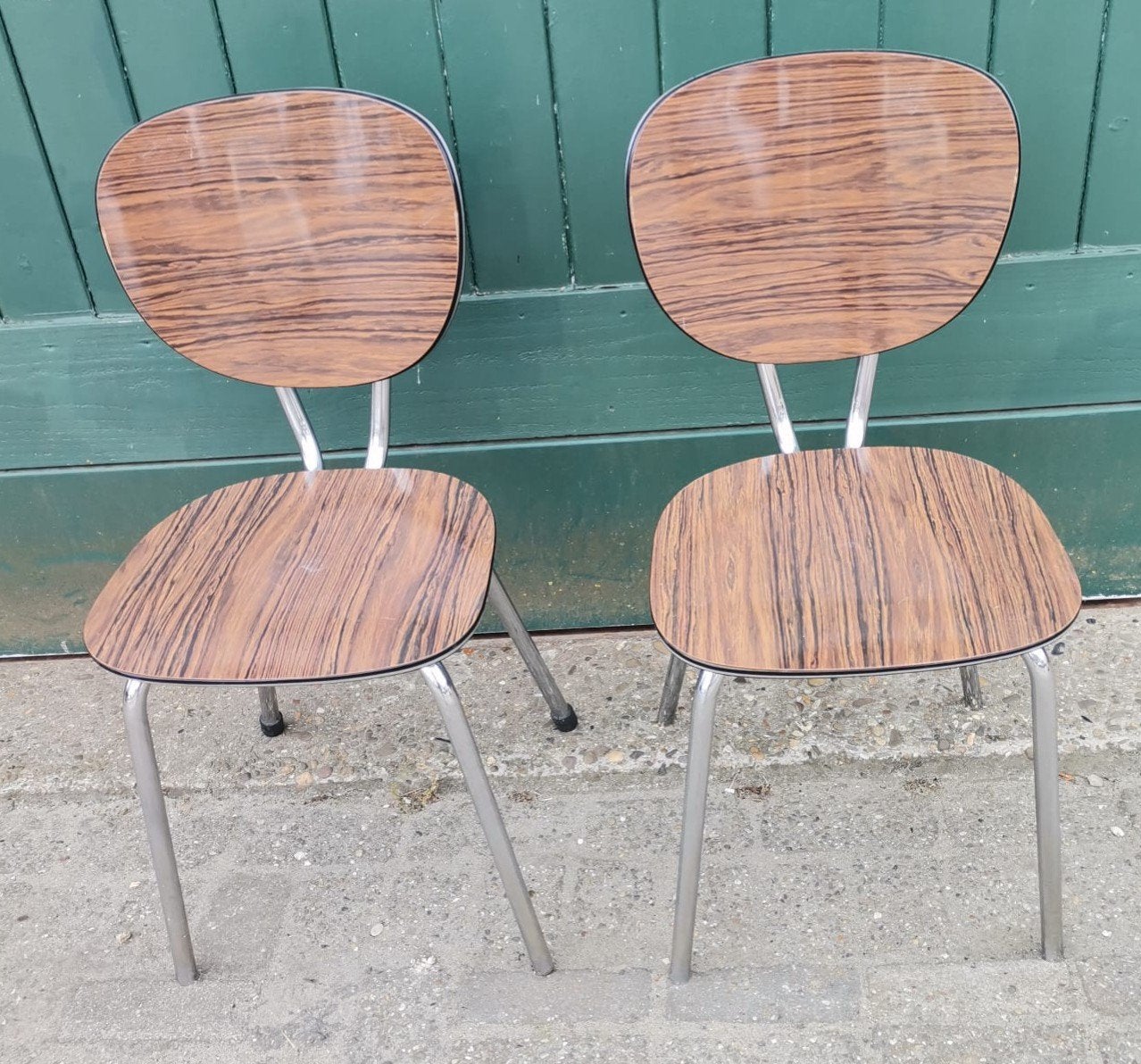 Vintage retro Formica keukenstoelen uit de jaren '60 en '70, Huis en Inrichting, Gebruikt, Twee, Bruin, Retro vintage industrieel