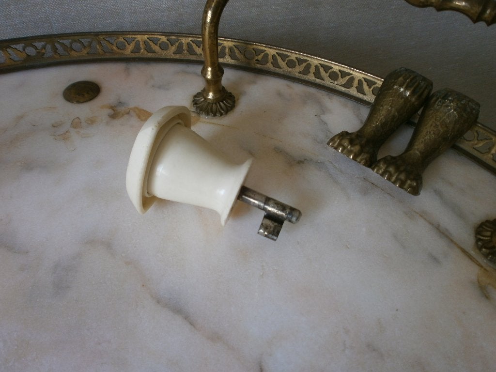 Brocante oude sleutelknop, Ophalen of Verzenden