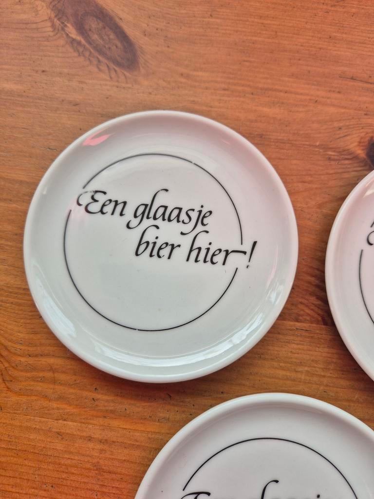 3x schoteltje een glaasje bier hier, Ophalen of Verzenden